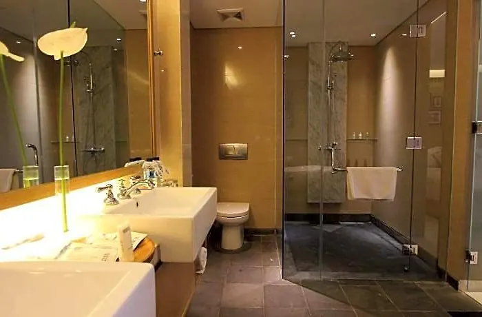 Hotel Ossotel Legian